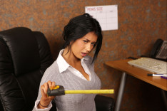 Size Queen Research — Lady Voyeurs, starring Atlanta Moreno